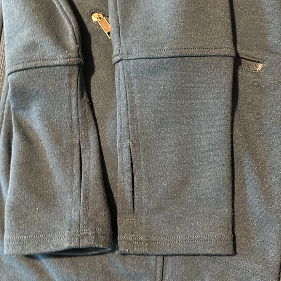 Merrell full zip up long sleeved hooded jacket. Teal colored sz medium. Long - Picture 7 of 15